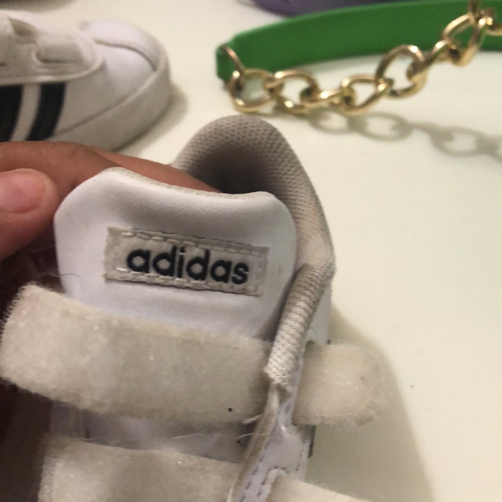 Addidas shoes - Picture 3 of 4